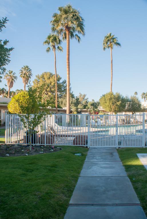 Tuscany Manor Palm Springs Bagian luar foto