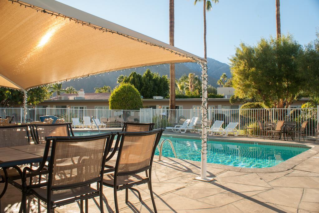 Tuscany Manor Palm Springs Bagian luar foto