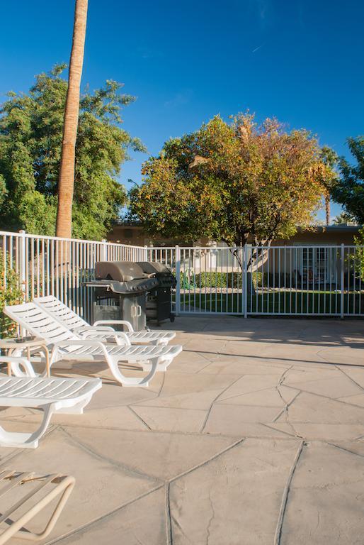 Tuscany Manor Palm Springs Bagian luar foto