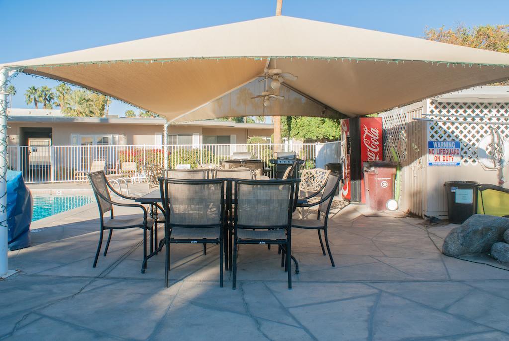 Tuscany Manor Palm Springs Bagian luar foto