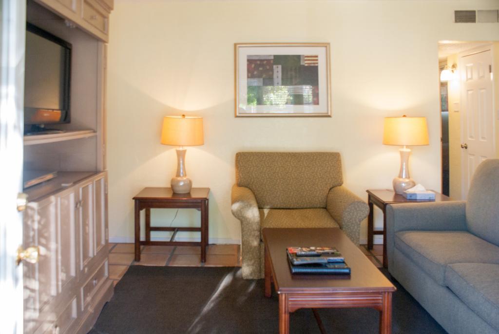 Tuscany Manor Palm Springs Bagian luar foto