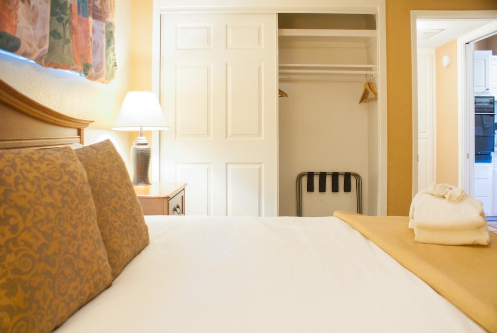 Tuscany Manor Palm Springs Bagian luar foto