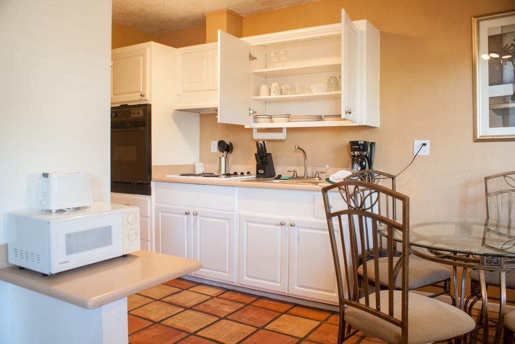 Tuscany Manor Palm Springs Bagian luar foto