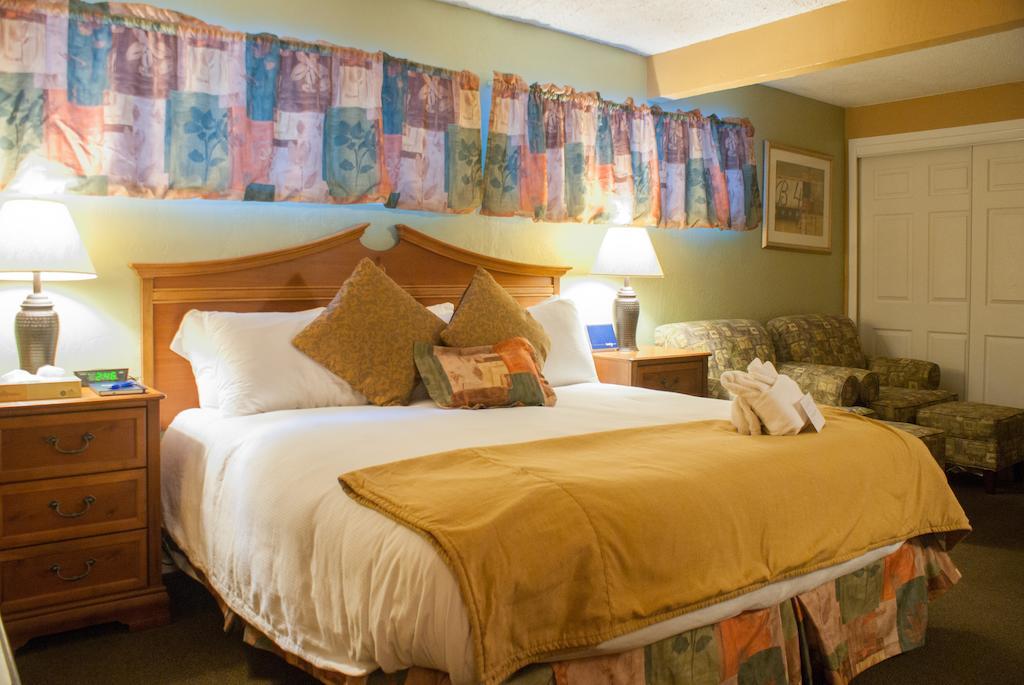 Tuscany Manor Palm Springs Ruang foto
