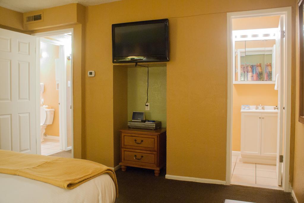 Tuscany Manor Palm Springs Ruang foto